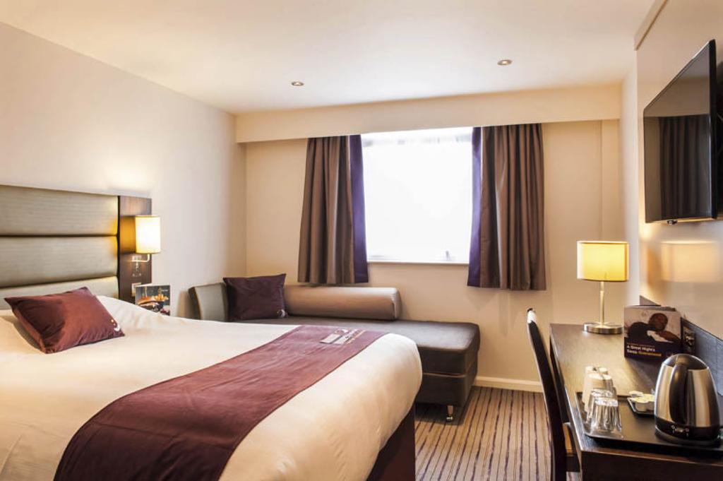 Premier Inn Dunfermline Room photo