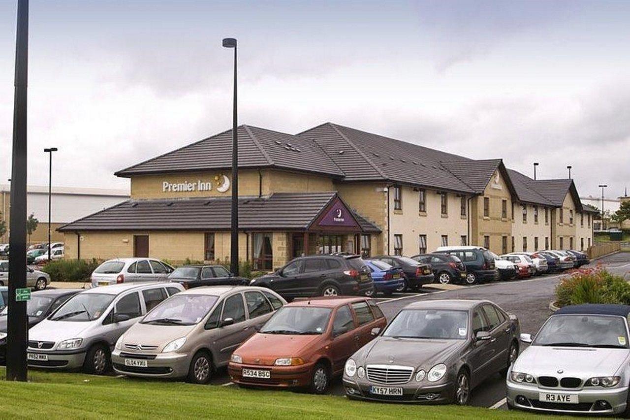 Premier Inn Dunfermline Exterior photo