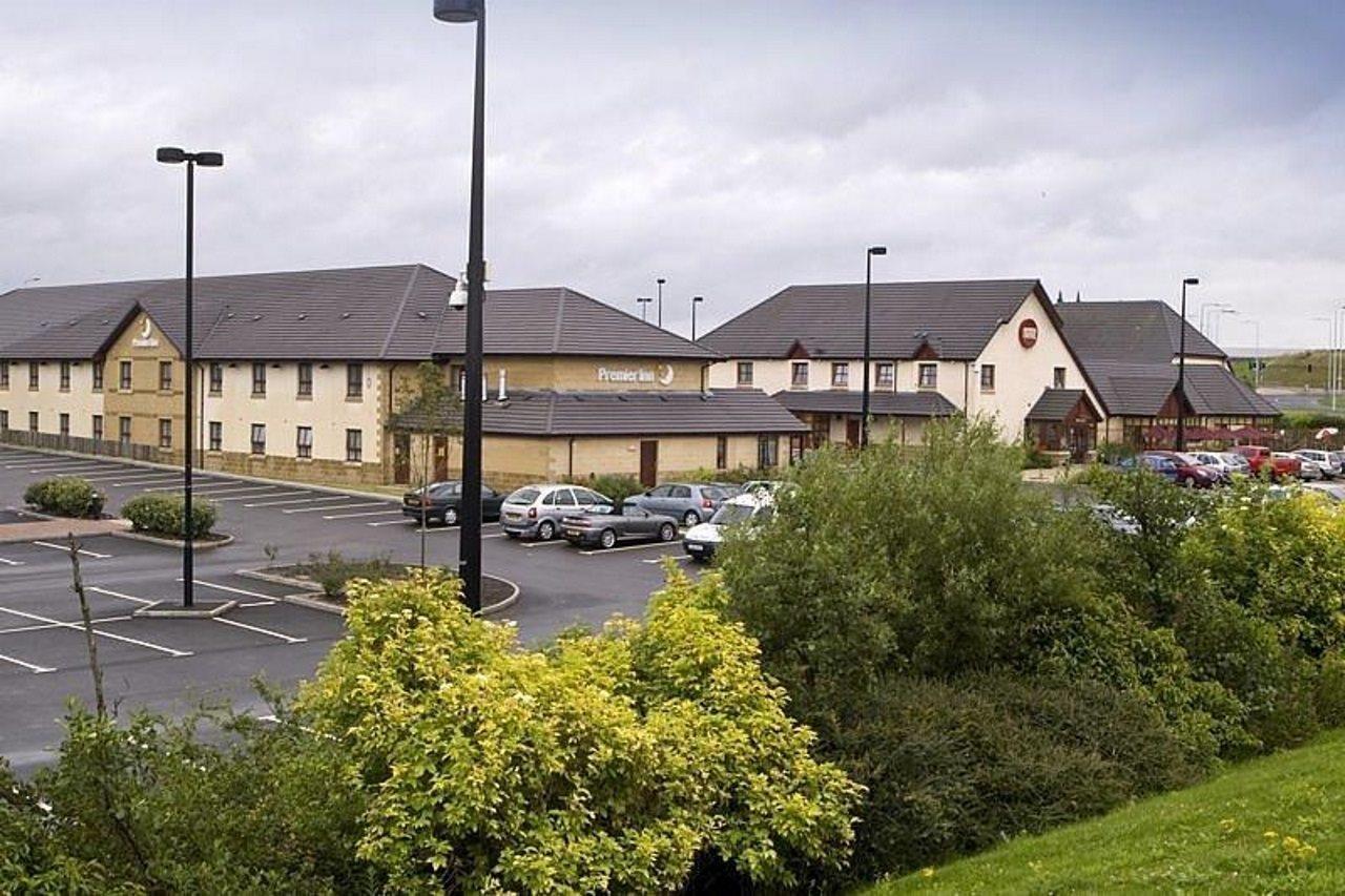 Premier Inn Dunfermline Exterior photo